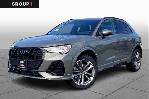 2025 Audi Q3 Premium 45 TFSI S line quattro Tiptronic