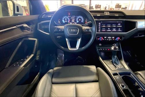 2024 Audi Q3 Premium 45 TFSI S line quattro Tiptronic