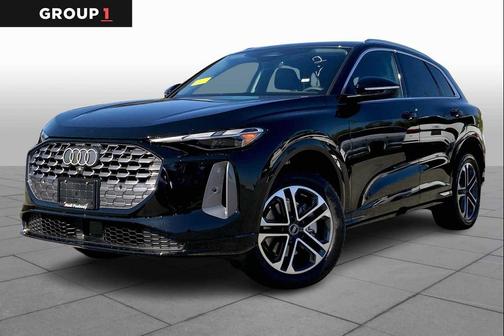 2025 Audi Q5 Premium TFSI quattro S tronic