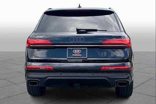 2025 Audi Q7 45 Premium Plus
