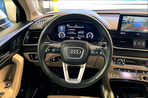 2022 Audi Q5 45 S line Premium Plus