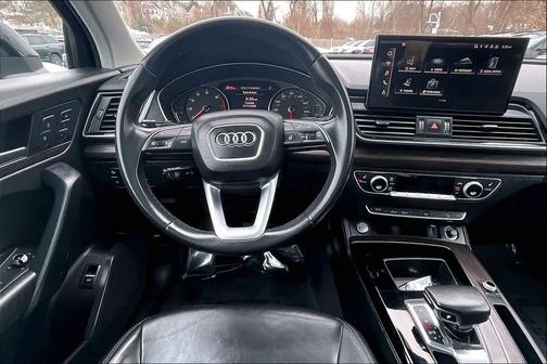2023 Audi Q5 40 Premium