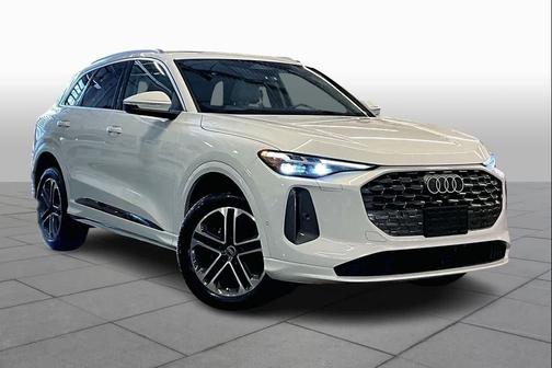 2025 Audi Q5 Premium Plus TFSI quattro S tronic