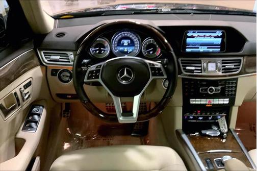 2014 Mercedes-Benz E-Class 4MATIC