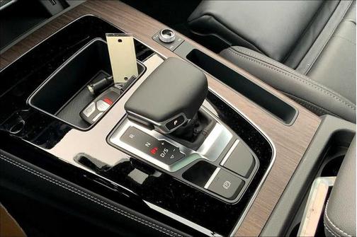 2025 Audi Q5 45 S line Premium Plus