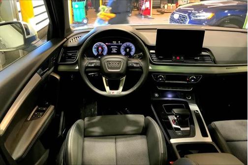 2024 Audi Q5 55 S line Premium Plus