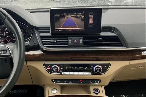 2018 Audi Q5 2.0T Premium Plus