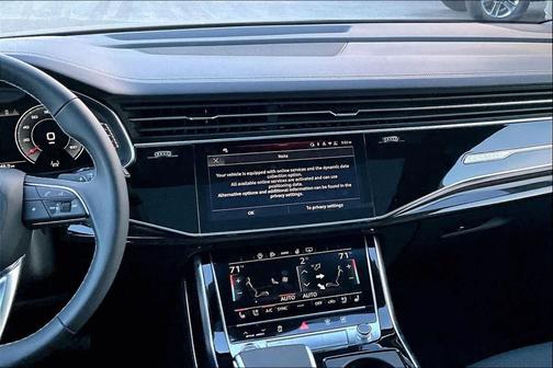 2026 Audi Q7 55 Premium Plus