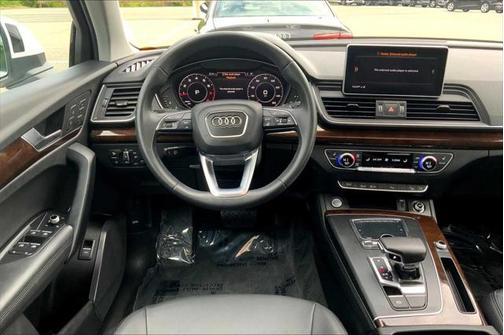 2020 Audi Q5 45 Premium Plus