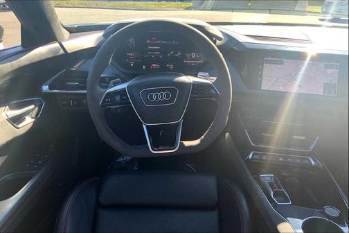 2022 Audi RS e-tron GT quattro
