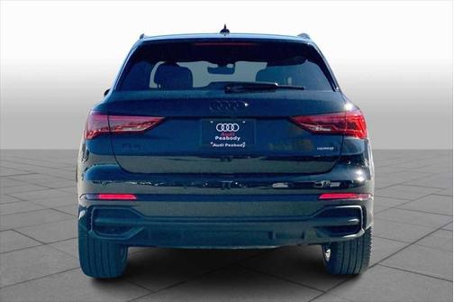 2025 Audi Q3 Premium 45 TFSI S line quattro Tiptronic