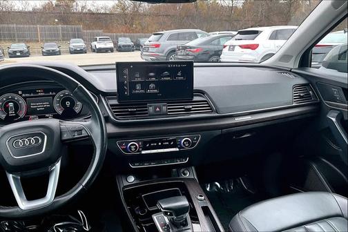 2023 Audi Q5 45 S line Premium Plus