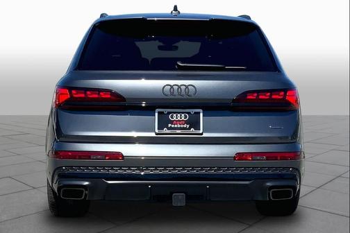 Daytona Gray pe 2026 Audi Q7 55 Prestige