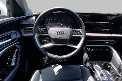 WHITE 2025 Audi Q5 Premium TFSI quattro S tronic