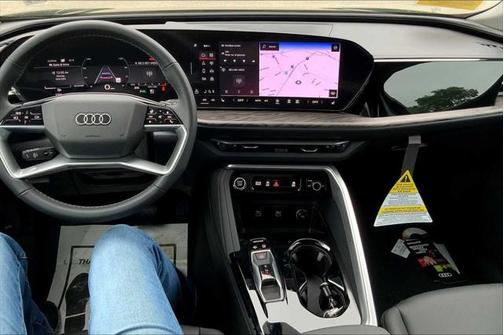 2025 Audi Q5 Premium