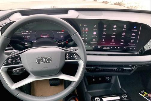 2025 Audi Q6 e-tron Premium Plus quattro