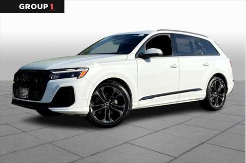 2025 Audi Q7 55 Premium Plus