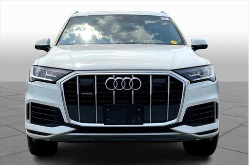 2022 Audi Q7 45 Premium Plus