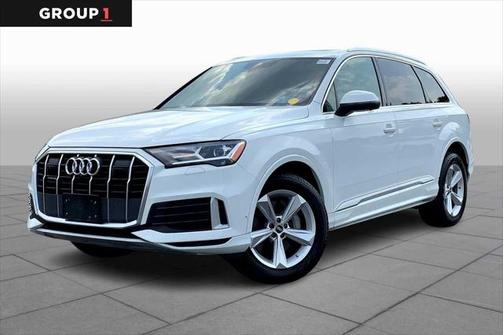2022 Audi Q7 45 Premium Plus