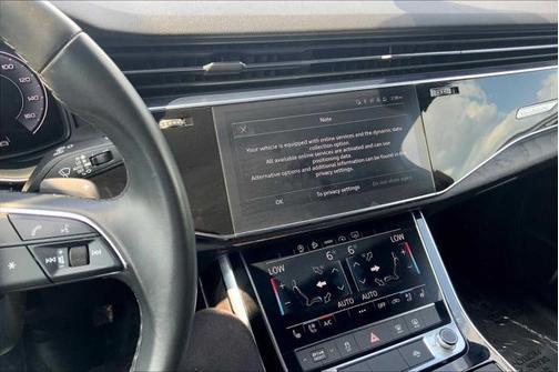 2022 Audi Q7 45 Premium Plus