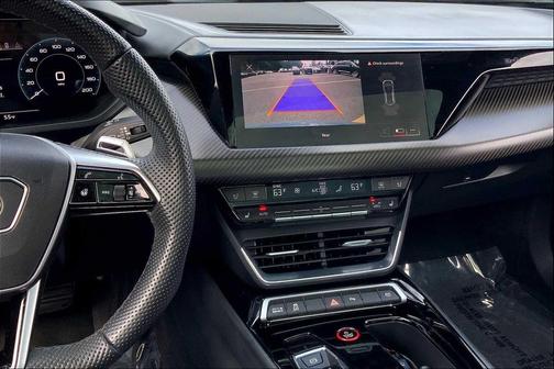 2023 Audi e-tron GT Premium Plus quattro