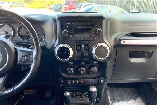 2013 Jeep Wrangler Sahara