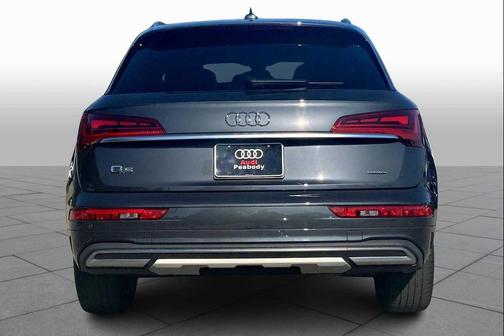 2023 Audi Q5 40 Premium Plus