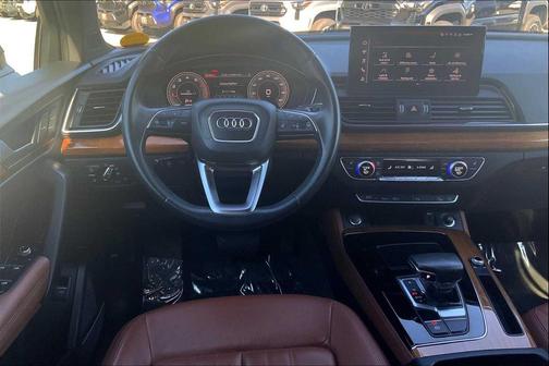 2023 Audi Q5 40 Premium Plus