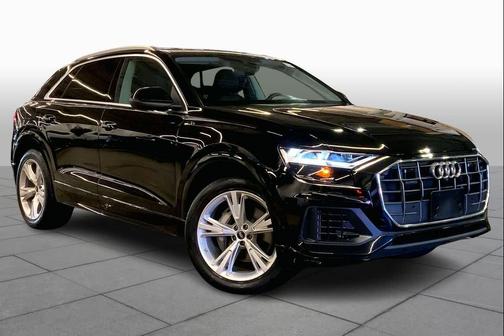 2022 Audi Q8 55 Premium Plus
