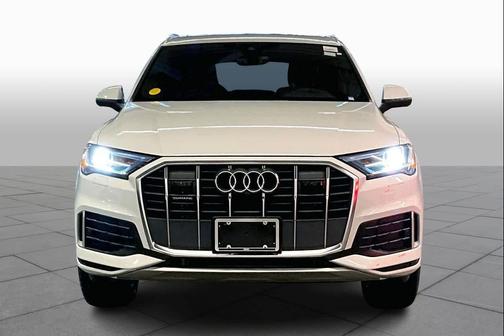 2023 Audi Q7 45 Premium