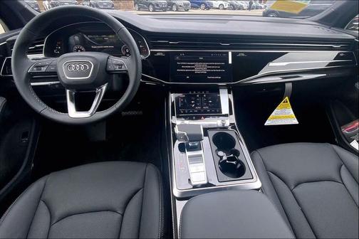 2026 Audi Q7 55 Premium Plus