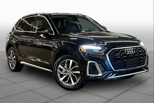 Mythos Black Metallic 2023 Audi Q5 45 S line Premium Plus