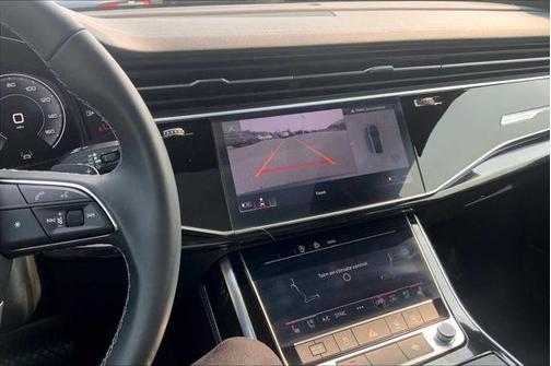 2025 Audi Q8 55 Premium Plus
