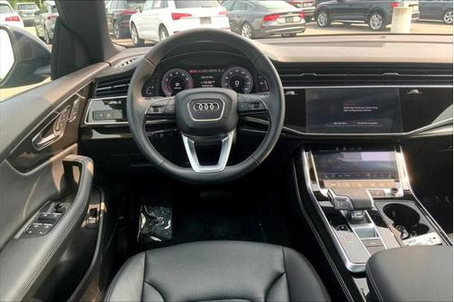 2025 Audi Q8 55 Premium Plus