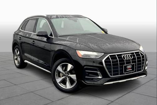 2023 Audi Q5 40 Premium Plus
