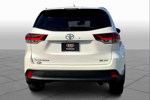 2019 Toyota Highlander SE