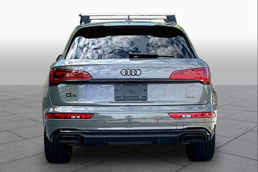 Chronos Gray Metallic 2023 Audi Q5 45 S line Premium Plus