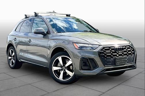 Chronos Gray Metallic 2023 Audi Q5 45 S line Premium Plus