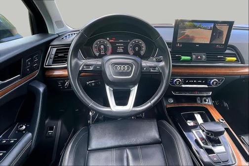 Chronos Gray Metallic 2023 Audi Q5 45 S line Premium Plus