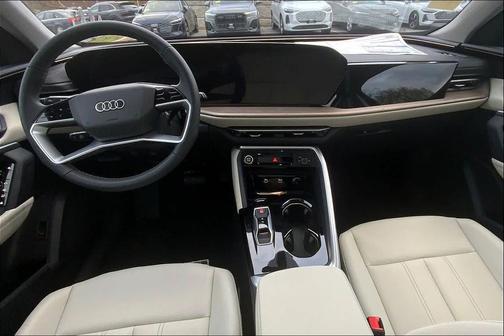 2025 Audi Q5 Premium Plus TFSI quattro S tronic