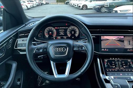 2024 Audi Q8 55 Premium Plus