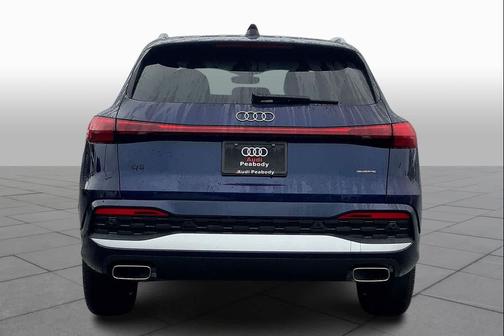 2025 Audi Q5 Premium TFSI quattro S tronic
