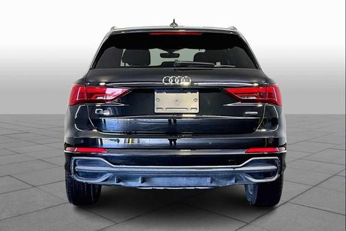2024 Audi Q3 Premium 45 TFSI S line quattro Tiptronic