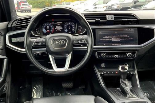 2023 Audi Q3 Premium 45 TFSI S line quattro Tiptronic