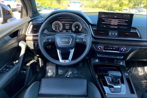 2024 Audi Q5 55 S line Prestige