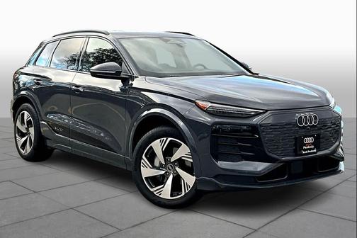 2025 Audi Q6 e-tron Premium Plus quattro