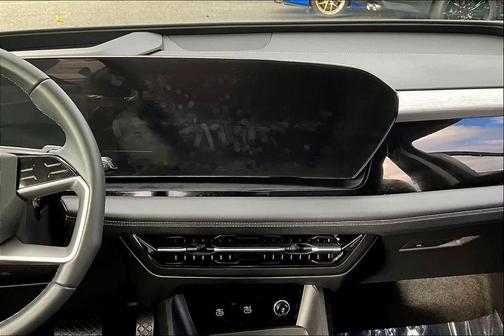 2025 Audi Q6 e-tron Premium Plus quattro