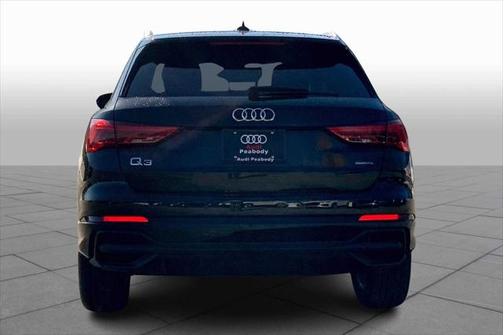 2025 Audi Q3 Premium 45 TFSI S line quattro Tiptronic