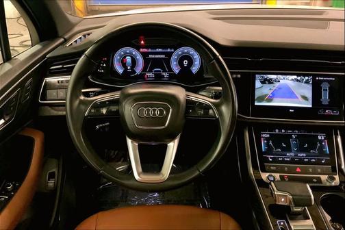 2022 Audi Q7 45 Premium