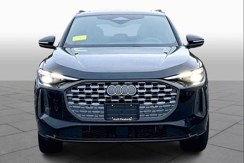 2025 Audi Q5 Premium TFSI quattro S tronic